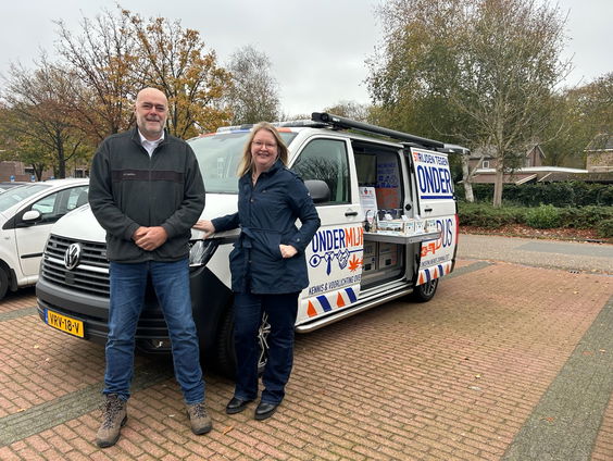 Ondermijningsbus brengt voorlichting over verborgen criminaliteit