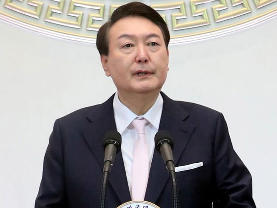 Zuid-Koreaanse president Yoon gearresteerd in presidentieel paleis