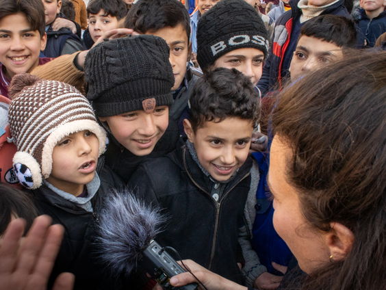 Onderwijs te midden van oorlog: een kijkje in een basisschool in Douma