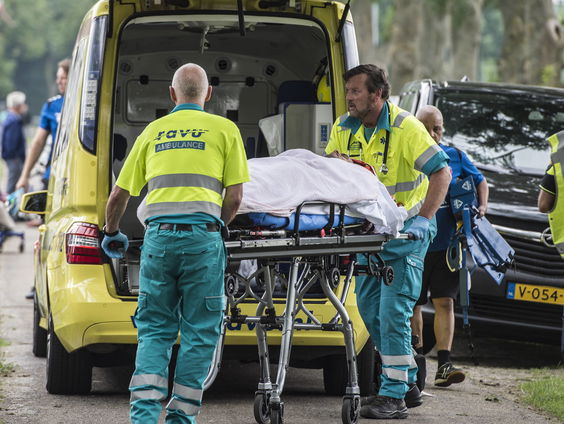 Hoe kan een nep-ambulancebroeder jaren doorgaan?