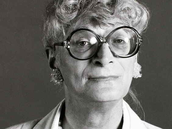 Meer Vrouw Op Straat: Dirkje Kuik
