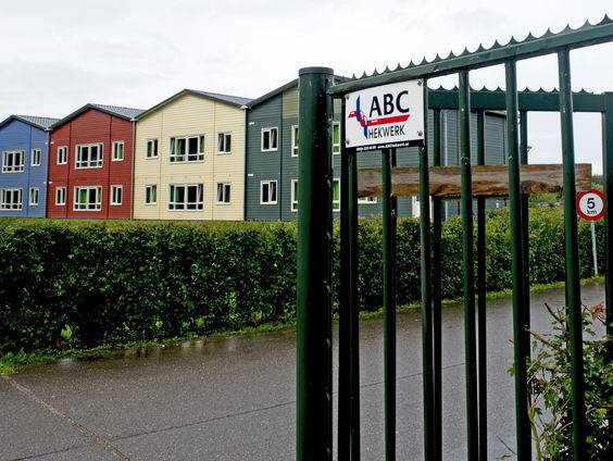 Zeewolde wil AZC behouden!