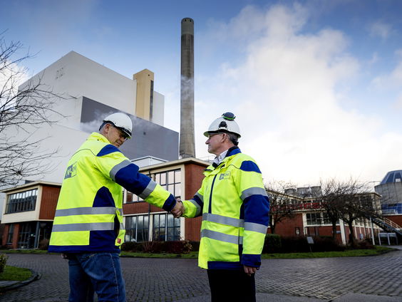 Energiebedrijf Vattenfall sloopt het hoogste bouwwerk van Amsterdam