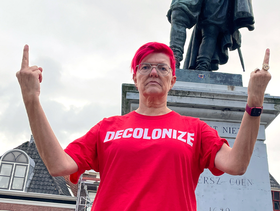 Airco Caravan, kunstenaar