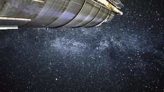 Waarom maakt NASA haar astronauten wakker met muziek?