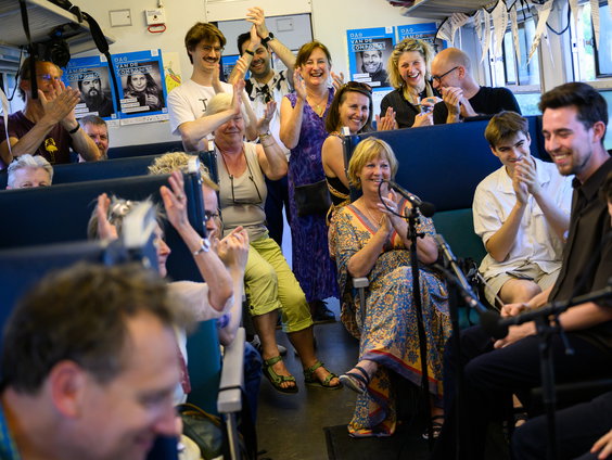 Strijken in rijdende treinen