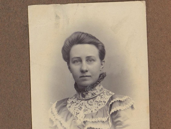 Meer Vrouw Op Straat: Elsa Diepenbrock