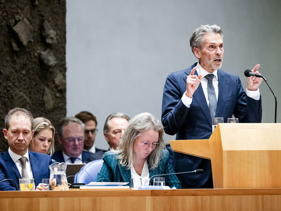 Kabinet Schoof onder vuur over noodwet