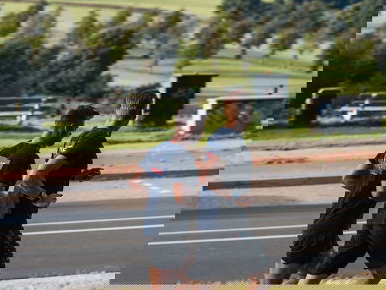 Oud-commando's lopen tien triatlon in tien dagen