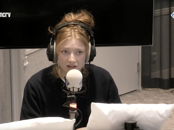 Froukje over haar nieuwe album Kijk je naar mij?