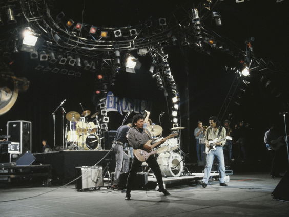 Talkshow ‘Gitaren uit de Oost’ gaat in gesprek met indorockers