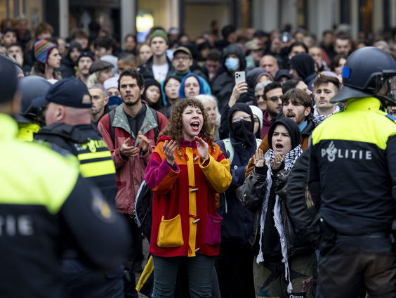 Debat over demonstratierecht: 'Daar moet de overheid met haar tengels vanaf blijven’