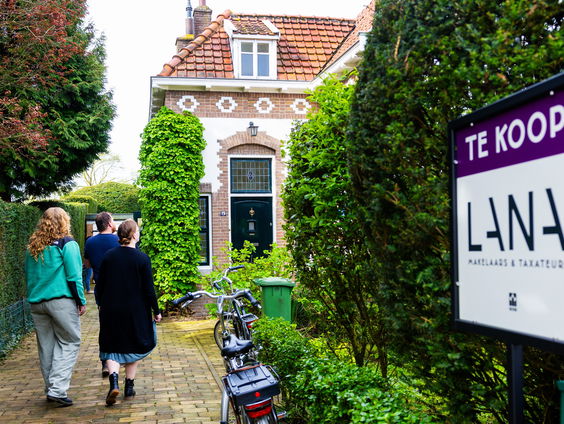 Opniniepanel: Een derde van starters overweegt naar buitenland te verhuizen