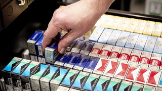 Nederlandse artsen klagen tabaksfabrikant Philip Morris aan voor 'misleiden ...
