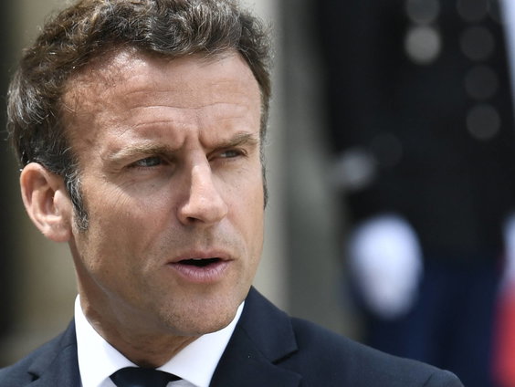 President Macron van Frankrijk zet belangrijke stap in erkennen van koloniale verleden Frankrijk