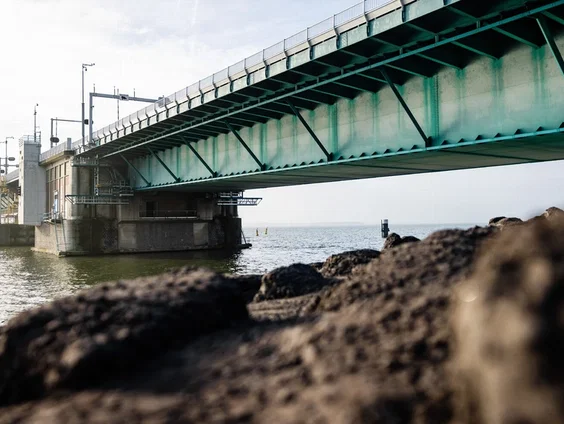 Waarom wordt onze infrastructuur minimaal onderhouden?