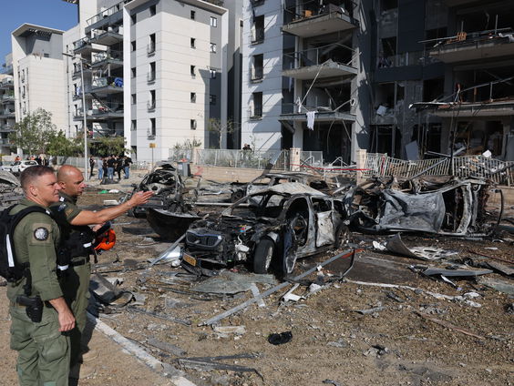 Opnieuw aanvallen tussen Israël en Iran, EU praat met Iraanse minister Buitenlandse Zaken