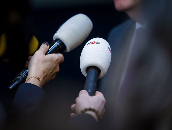 Het NOS Journaal in Makkelijke Taal: uitkomst voor laaggeletterden of maken we het mensen té makkelijk?