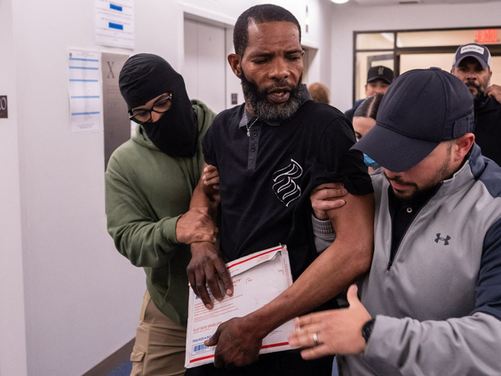 Trump wil dat immigratiedienst ICE zich gaat focussen op democratische steden als New York en LA