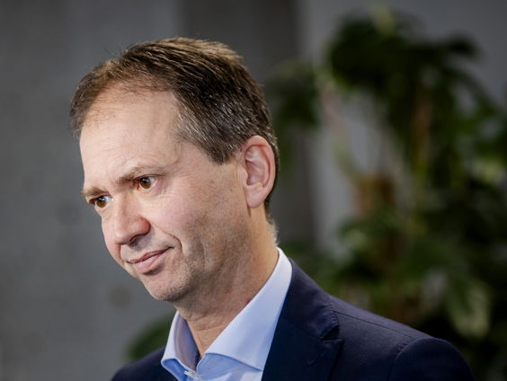 Demissionair vicepremier Eddy van Hijum blikt terug