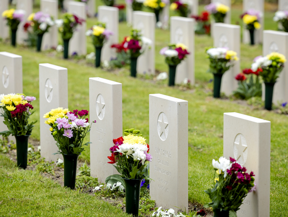 Tachtig jaar gebakkelei over Sovjet Ereveld