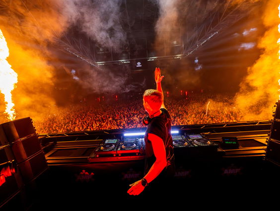 Waarom dancemuziek positieve effecten kan hebben op je gezondheid