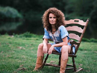 De Dag van: Dolly Parton! Milène van der Smissen over haar nieuwe single - 'Dolly'