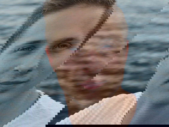 Hoe kun je mens blijven aan het front?