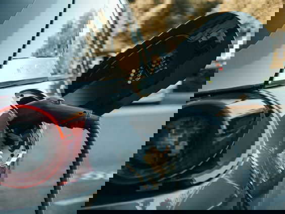 Carlo Brantsen praat ons bij over plannen voor de motorrijtuigenbelasting