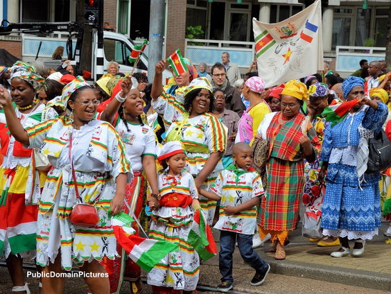 NS rijdt met speciale Keti Koti trein
