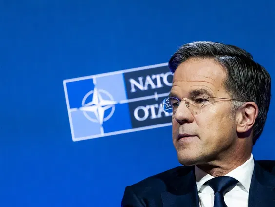 Rutte: 'NAVO-norm naar 5 procent; deels uitgeven aan andere zaken'
