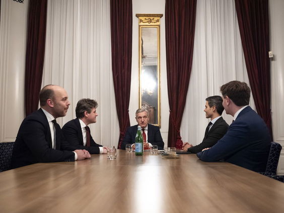 Wat levert het tussenverslag van informateur Sybrand Buma op