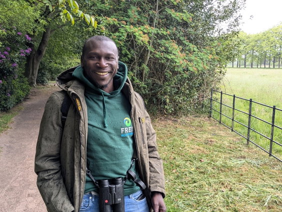 Vogels kijken met Surinaamse top-vogelgids Fred Pansa