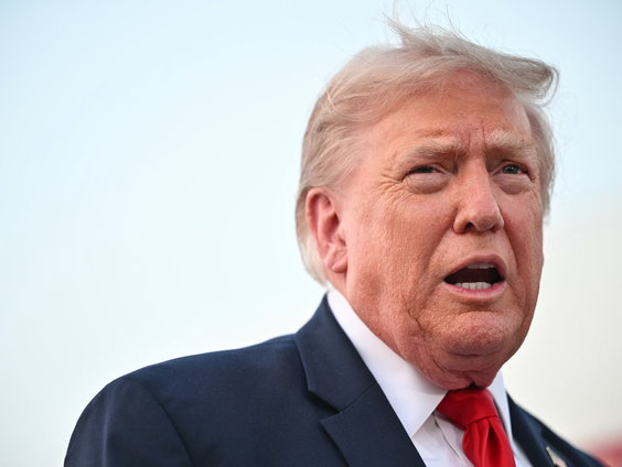 Trump grijpt naar oude wet voor importheffingen op Canadase goederen