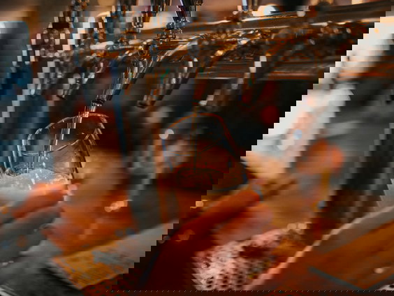 Mag je je ziek melden met een kater?