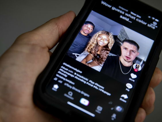 Jongeren missen nieuws door algoritmes techbedrijven