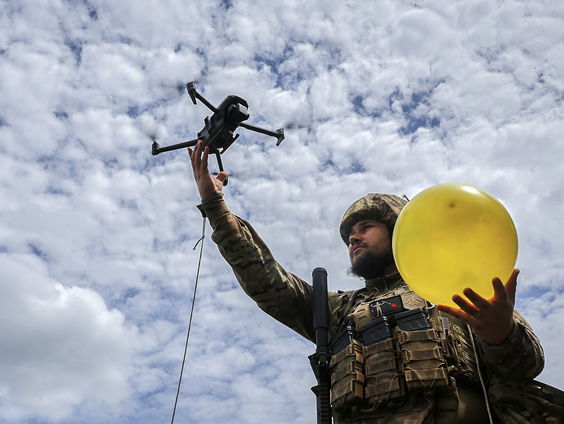 De dronewedloop achter de Oekraïense aanval op Rusland