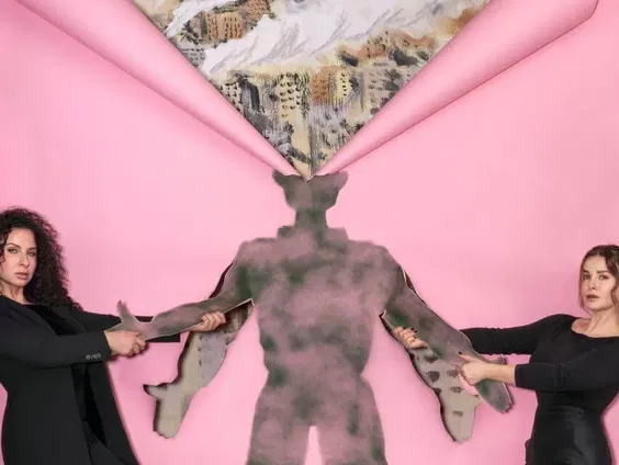 Golem, Victoria Koblenko vertaalt en speelt Oekraïens oorlogstheater