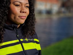 Politieagent en boegbeeld Cindy de Koning over haar werk en de Nacht Tegen Seksueel Geweld