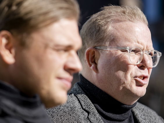 Hoe om te gaan met valse beschuldigingen van een juicekanaal