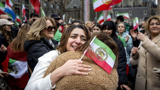 Hoe ontvangen Iraniërs onafhankelijk radionieuws uit Amsterdam?