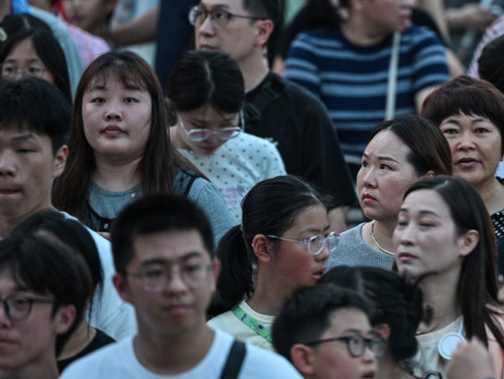 Armenië: Poetin loslaten? & Jeugd in China zit klem
