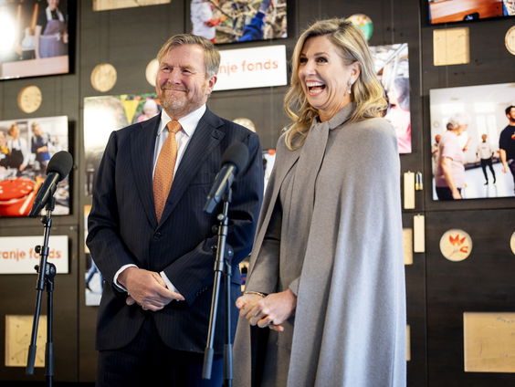 Welke nieuwe informatie biedt de documentaire 'Willem-Alexander en Maxima'?