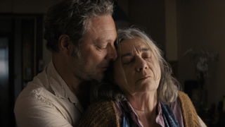 Absurde film met bodyhorror, warmte en humor: 'Een mislukt eerbetoon aan mo ...