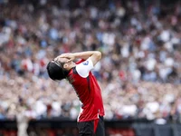 Feyenoord geeft voorsprong uit handen en speelt gelijk tegen Go Ahead Eagles (2-2)