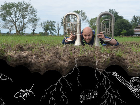 In Concert 'Soil, LIVE!' hoor je muziek over het mysterieuze leven onder de grond.