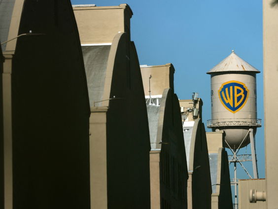 Bioscoop het bokje door overname Warner Bros