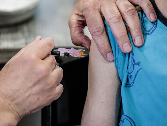 Max Muijtjens overleed aan de mazelen, nu strijdt zijn vader voor meer bewustwording rondom vaccinatie