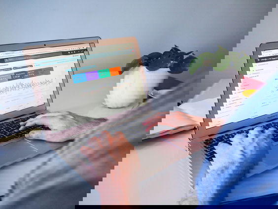 Vluchtelingenwerk krijgt prijs voor bestrijden misinformatie over vluchtelingen