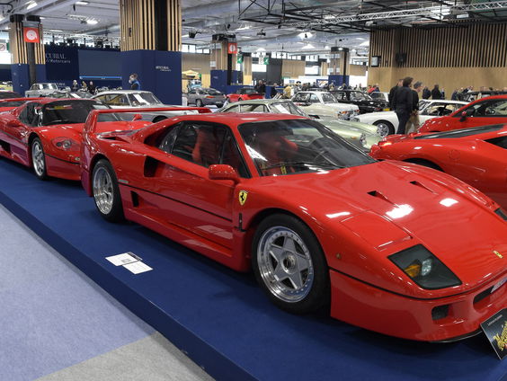 Waarom Ferrari blijft groeien terwijl de automarkt krimpt